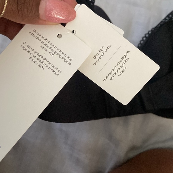 Chantelle Erika Lace Plunge Lightweight Bra NWT - Picture 7 of 9